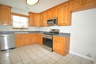 18619 Spinney Ln in Cypress, TX - Building Photo - Building Photo