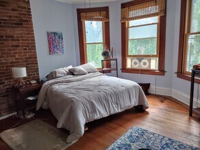 363 Laurel St, Unit Suite 1 in Hartford, CT - Building Photo - Building Photo