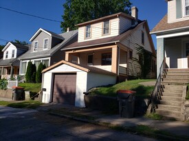 2713 Locust St. in Beaver Falls, PA - Building Photo