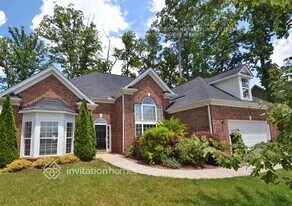 8702 Ridgeline Ln in Charlotte, NC - Building Photo