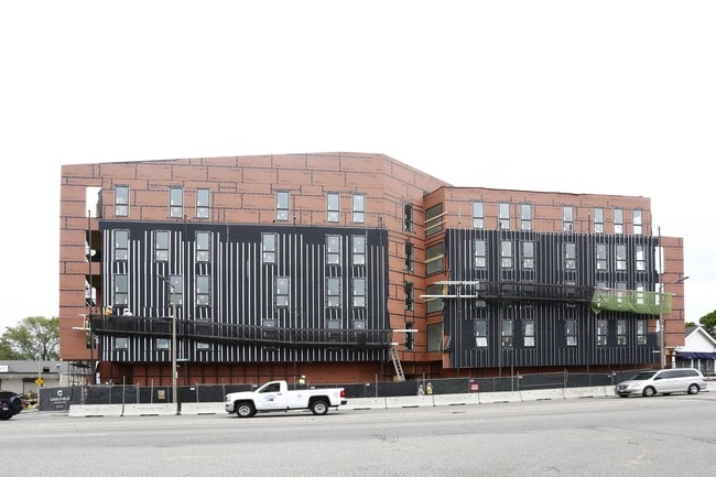 232 Old Colony Ave in South Boston, MA - Foto de edificio - Building Photo
