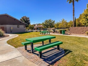 7020 Solana Ridge Dr in North Las Vegas, NV - Building Photo - Building Photo
