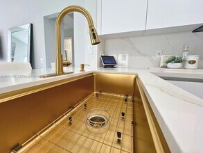 4394 Mahogany Ridge Dr in Weston, FL - Building Photo - Building Photo