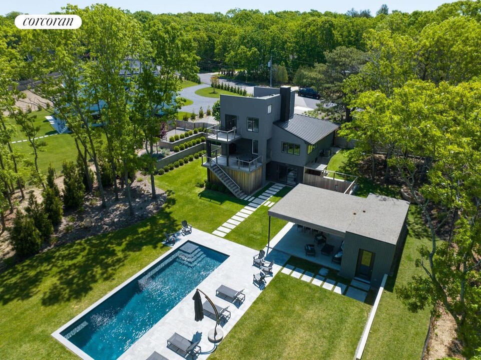 15 Margaret Dr in Sag Harbor, NY - Foto de edificio