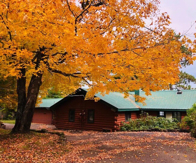 7590 Barrs Lake Rd Rentals in Duluth, MN
