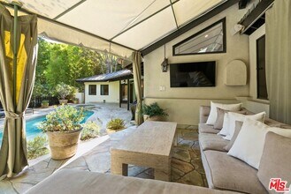 1615 Marmont Ave in Los Angeles, CA - Building Photo - Building Photo