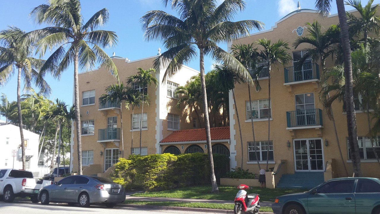 1255 Pennsylvania Ave in Miami Beach, FL - Building Photo