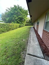 217 SW 10th St in Hallandale Beach, FL - Building Photo - Building Photo