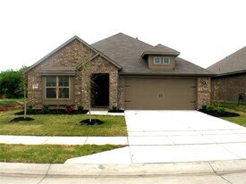 4432 Thalia Wy in Forney, TX - Building Photo