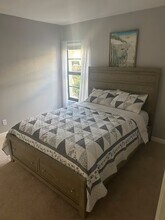 5625 Trailwinds Dr, Unit 412 in Ft. Myers, FL - Building Photo - Building Photo