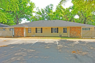 7004 Lanier Dr in Pensacola, FL - Building Photo - Building Photo