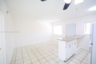 7155 W 14th Ct in Hialeah, FL - Building Photo - Building Photo