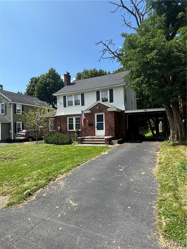 property at 102 Wellington Rd
