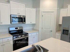 21519 Quesada Ave in Port Charlotte, FL - Building Photo - Building Photo