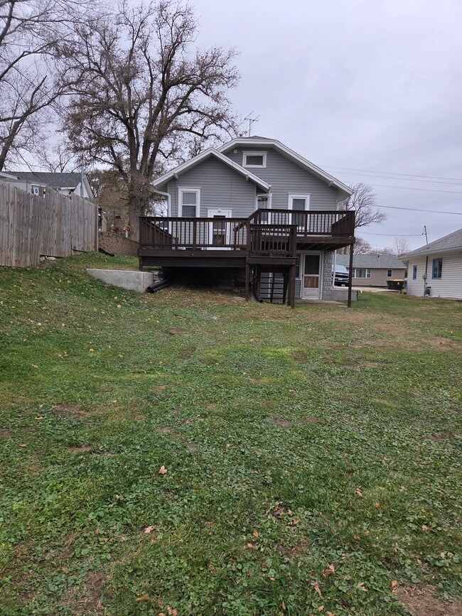 property at 2400 S Henry St