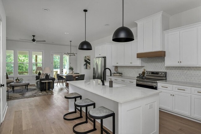 212 Jennings Ave, Unit A in Lebanon, TN - Foto de edificio - Building Photo