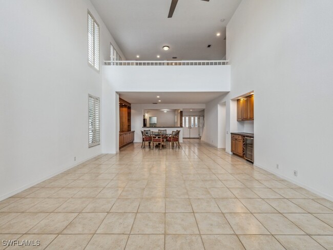 3868 Clipper Cove Dr in Naples, FL - Foto de edificio - Building Photo