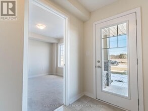 81 Melody Ln in Thorold, ON - Building Photo - Building Photo