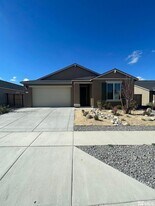 7255 Rutherford Dr in Reno, NV - Building Photo