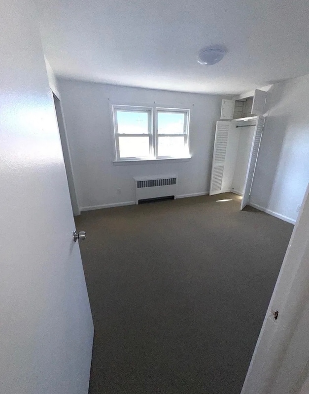 233 Washington Ave, Unit Floor 2 in Hackensack, NJ - Building Photo - Building Photo