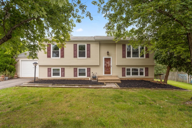 13355 Jasper Ct in Fairfax, VA - Building Photo