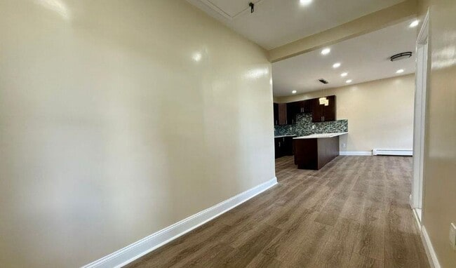 201 Livingston Ave in New Brunswick, NJ - Building Photo - Building Photo