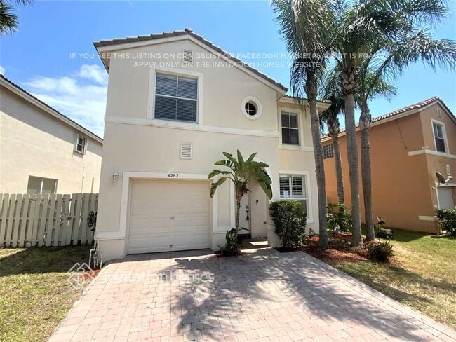 4282 Lake Tahoe Cir in West Palm Beach, FL - Building Photo - Building Photo
