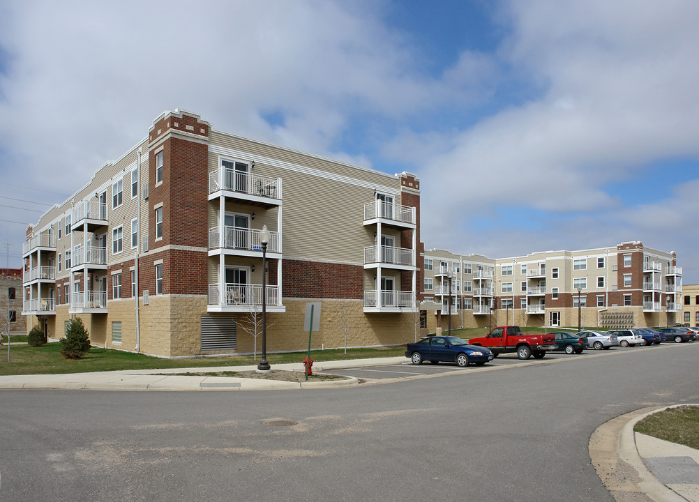 Heritage Bluff Apartments LLC in Faribault, MN - Foto de edificio