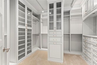 2251 Gulf of Mexico Dr in Longboat Key, FL - Building Photo - Building Photo