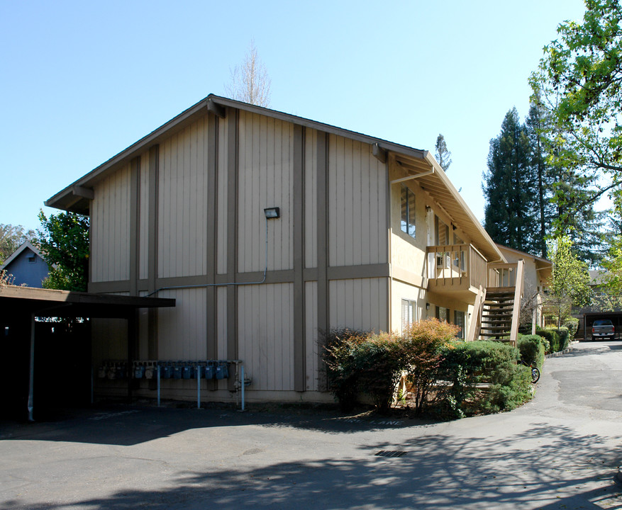 436 North St in Healdsburg, CA - Building Photo