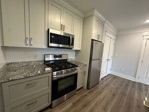 17 Hennery Wy in Medfield, MA - Building Photo - Building Photo