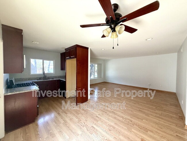 10105 Cedar Springs Dr in Santee, CA - Building Photo - Building Photo