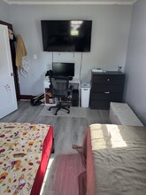 346 Green St, Unit Green in Woodbridge, NJ - Building Photo - Building Photo