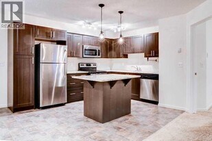 755 Copperpond Blvd SE in Calgary, AB - Building Photo