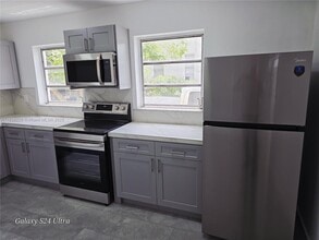 1600 NW 3rd St in Miami, FL - Building Photo - Building Photo