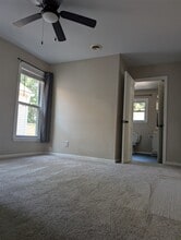 3158 Oak St, Unit 3158 in Kansas City, MO - Foto de edificio - Building Photo