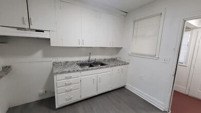 4 Woodlawn Ct in Sumter, SC - Building Photo - Building Photo