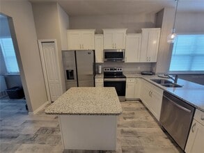 6323 SW 47th Terrace in Gainesville, FL - Building Photo - Building Photo