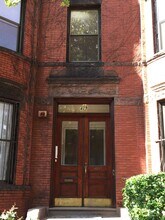 429 Marlborough St, Unit 1 in Boston, MA - Building Photo - Building Photo