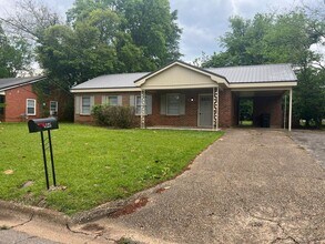 4125 11th St in Tuscaloosa, AL - Building Photo - Building Photo