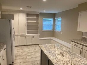 407 Oak Vista Dr in Friendswood, TX - Building Photo - Building Photo