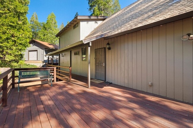 24145 Red Cedar St in Twain Harte, CA - Building Photo - Building Photo