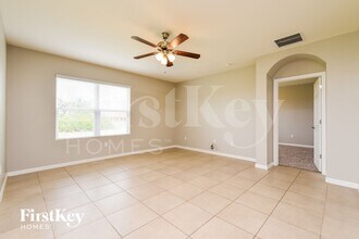 1028 NW 7th Pl in Cape Coral, FL - Building Photo - Building Photo