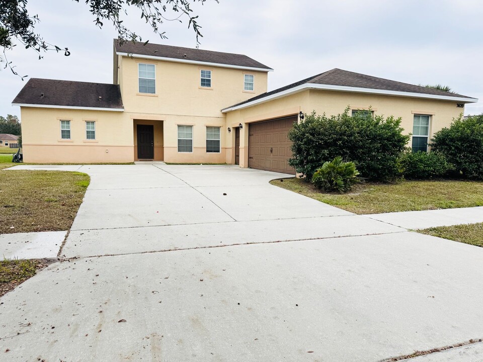 3620 Sail Harbor Drive in Kissimmee, FL - Building Photo