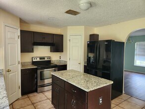 7431 Overland Park Blvd in Jacksonville, FL - Building Photo - Building Photo