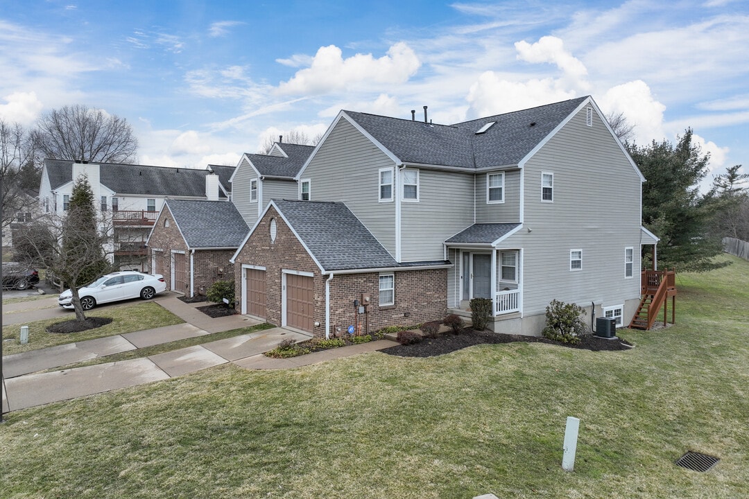 Fairways of Oakmont in Oakmont, PA - Building Photo