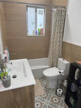 817 Tyler St in Hollywood, FL - Building Photo - Building Photo