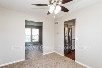 5621 Red Pheasant Way in West Chester, OH - Building Photo - Building Photo