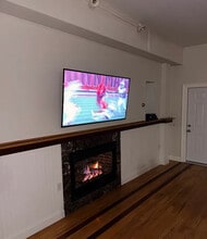 23 Summer St, Unit 1 in Fairhaven, MA - Foto de edificio - Building Photo