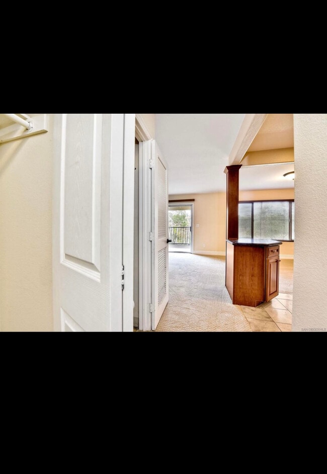 3137 Via Alicante, Unit 211 in La Jolla, CA - Foto de edificio - Building Photo